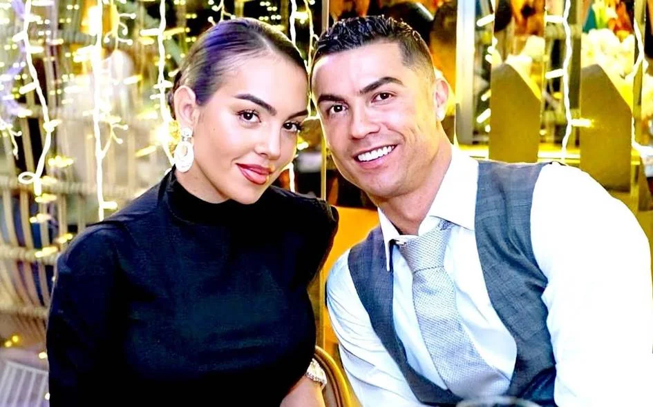 Ronaldu va Jorjina nikohdan avval mol-mulkni ajratish bo'yicha shartnoma tuzgan — manba